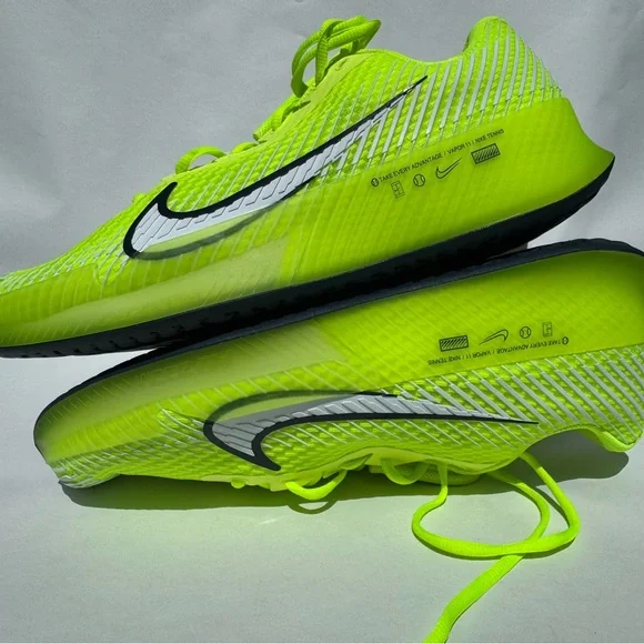 Nike NWOT VOLT court air zoom vapor M S11 - Picture 1 of 12